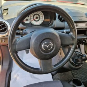 Mazda 2 1.3i 75к.с, снимка 8