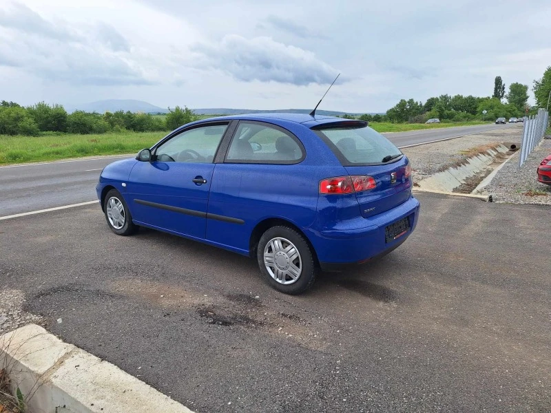 Seat Ibiza 1.4i klima, снимка 3 - Автомобили и джипове - 47282261