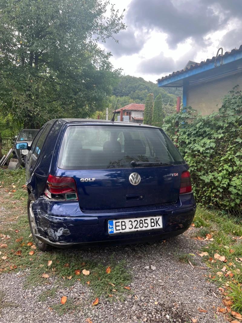 VW Golf, снимка 4 - Автомобили и джипове - 47134686