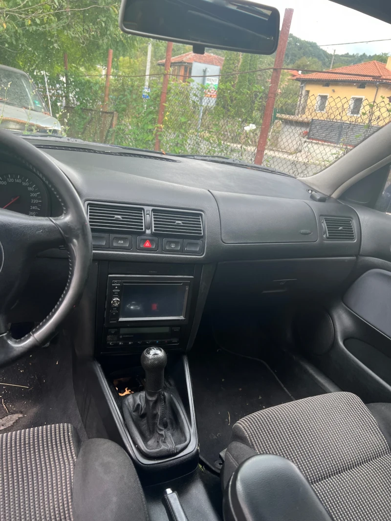 VW Golf, снимка 11 - Автомобили и джипове - 47134686