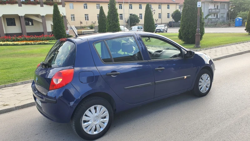 Renault Clio 3, снимка 3 - Автомобили и джипове - 52427180