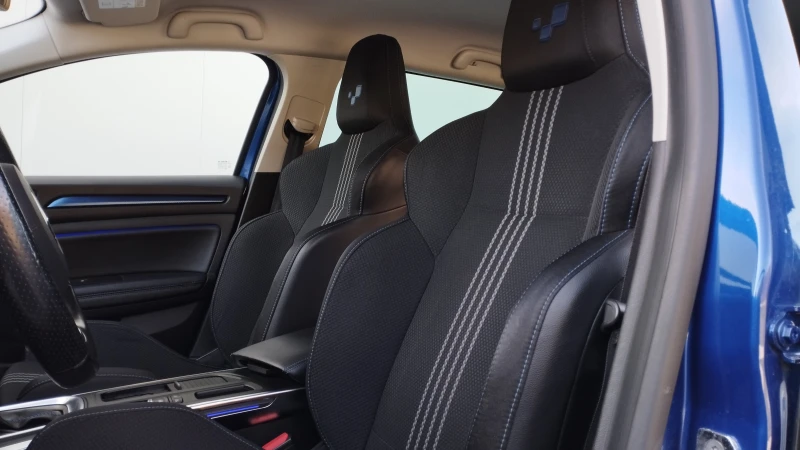 Renault Megane 1.6 GT - 205 k.s., снимка 7 - Автомобили и джипове - 52433509