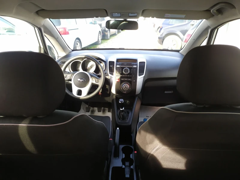 Kia Venga 1.4i 16v, снимка 7 - Автомобили и джипове - 52446712