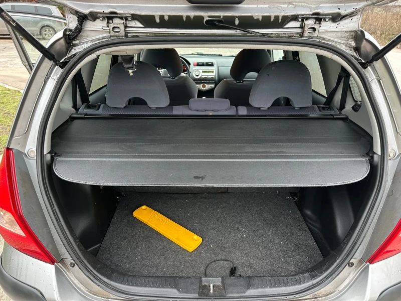 Honda Jazz 1.4i 90kc, снимка 15 - Автомобили и джипове - 52681923