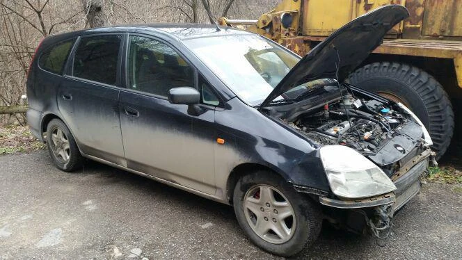 Honda Stream, снимка 3 - Автомобили и джипове - 49562573