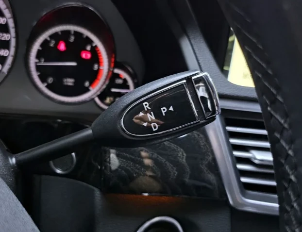 Mercedes-Benz E 220 Avantgarde - изображение 9