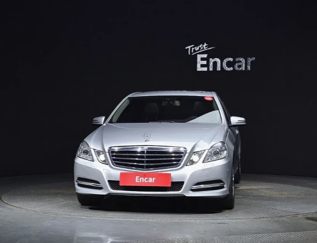 Mercedes-Benz E 220 Avantgarde - изображение 3