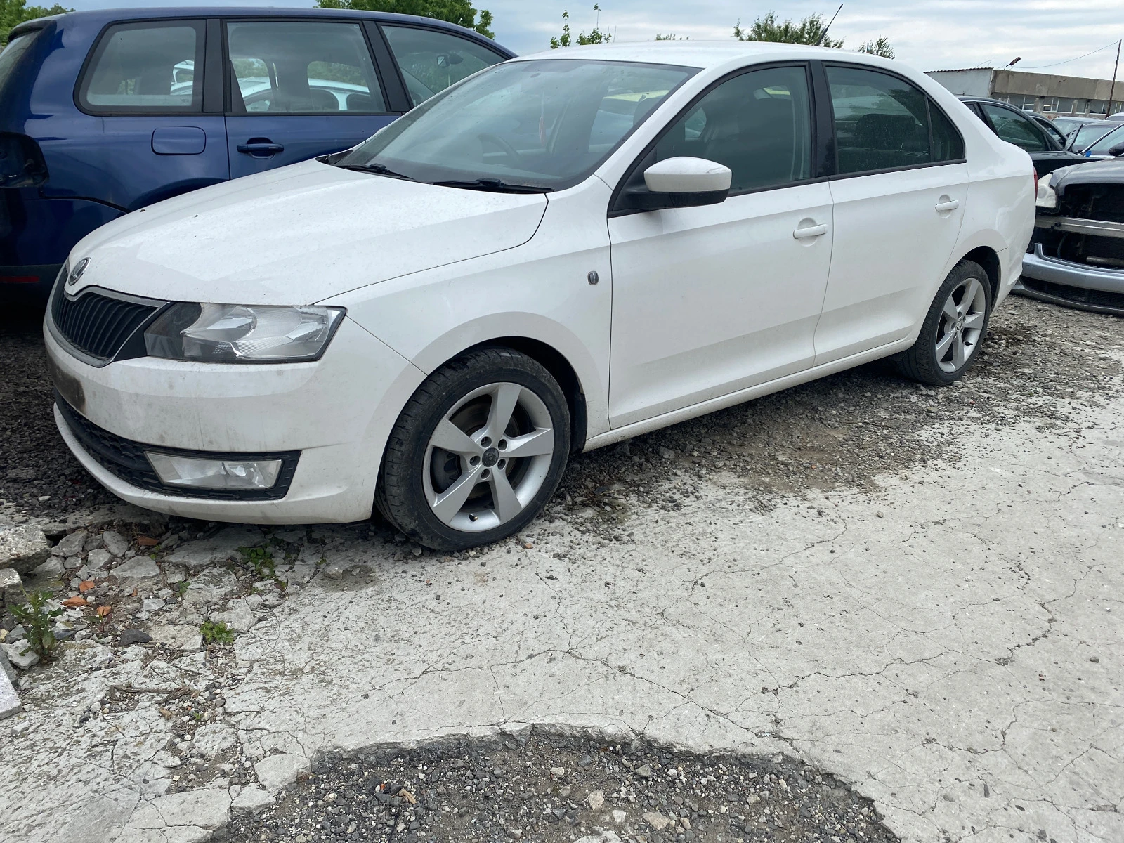 Skoda Rapid 1600 - изображение 8