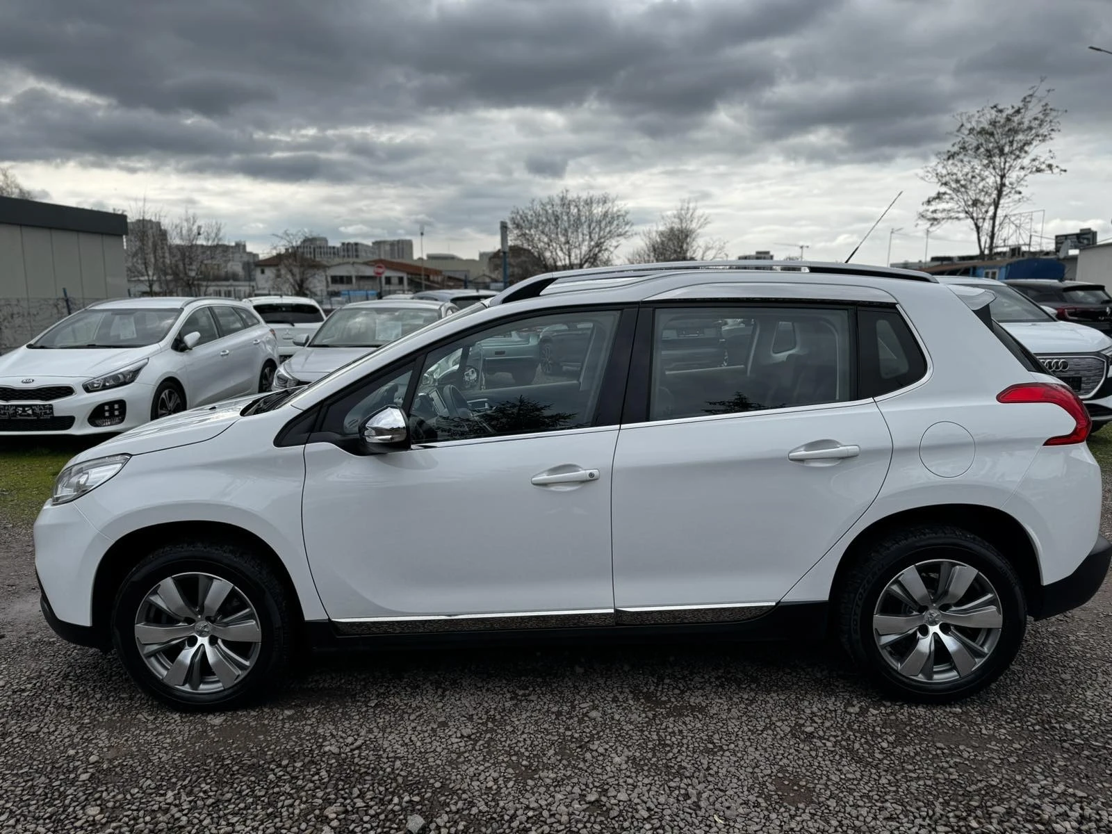 Peugeot 2008 PureTech Allure, 110 к.с - изображение 3