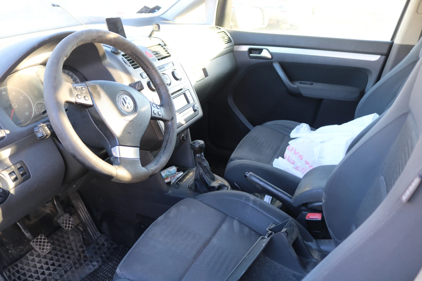 VW Touran 2.0 FSI | Mobile.bg — изображение 11