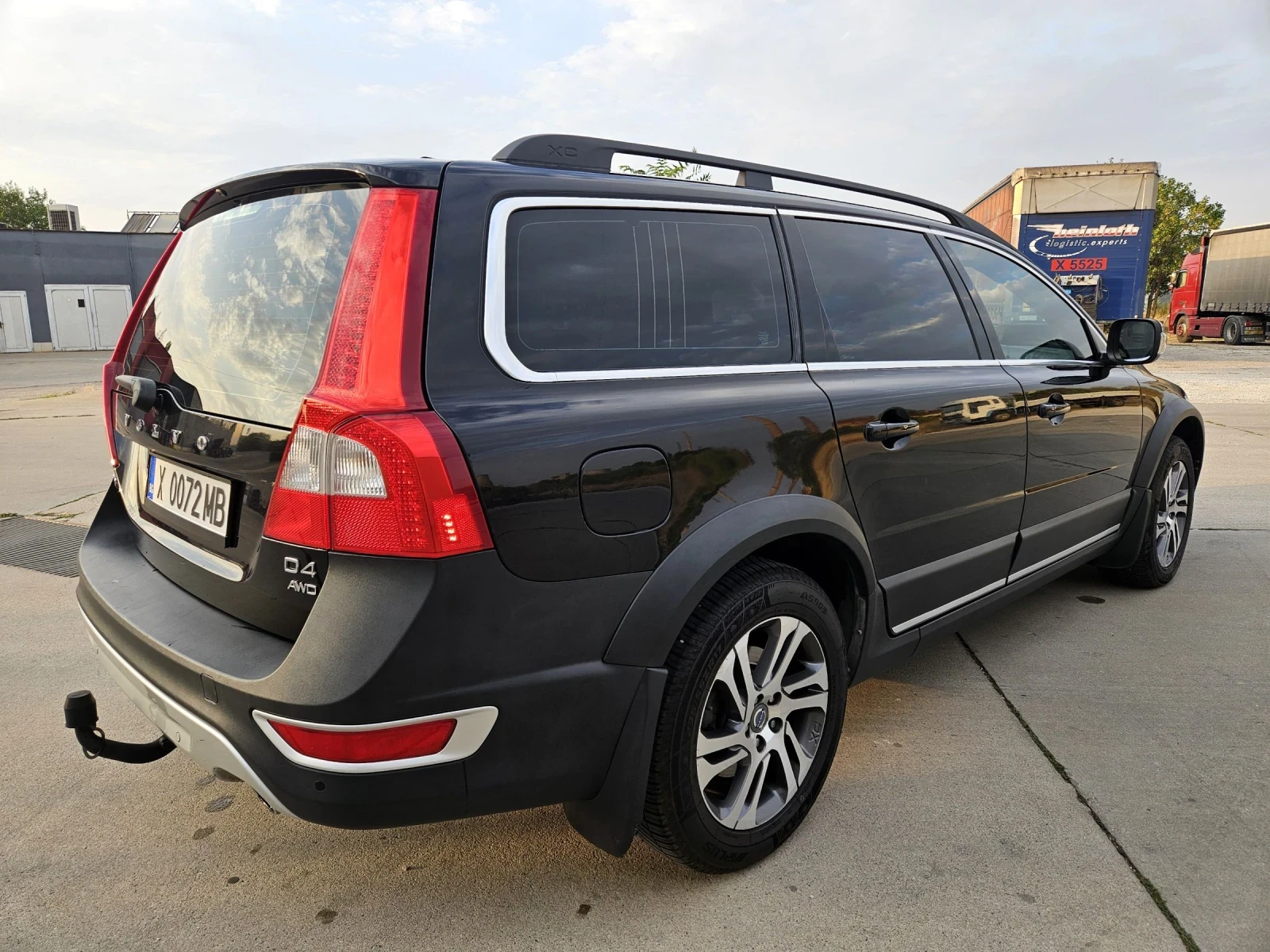 Volvo Xc70 XC70 2.4 D4 AWD - изображение 3