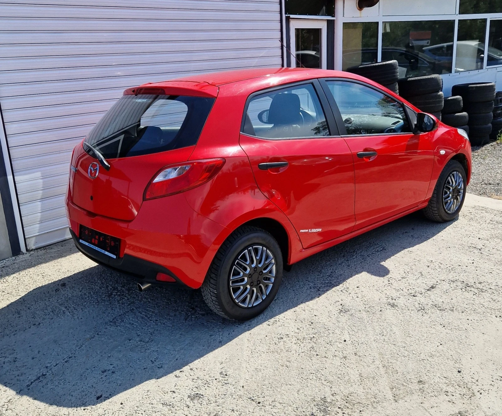 Mazda 2 1.3i 75к.с - изображение 5