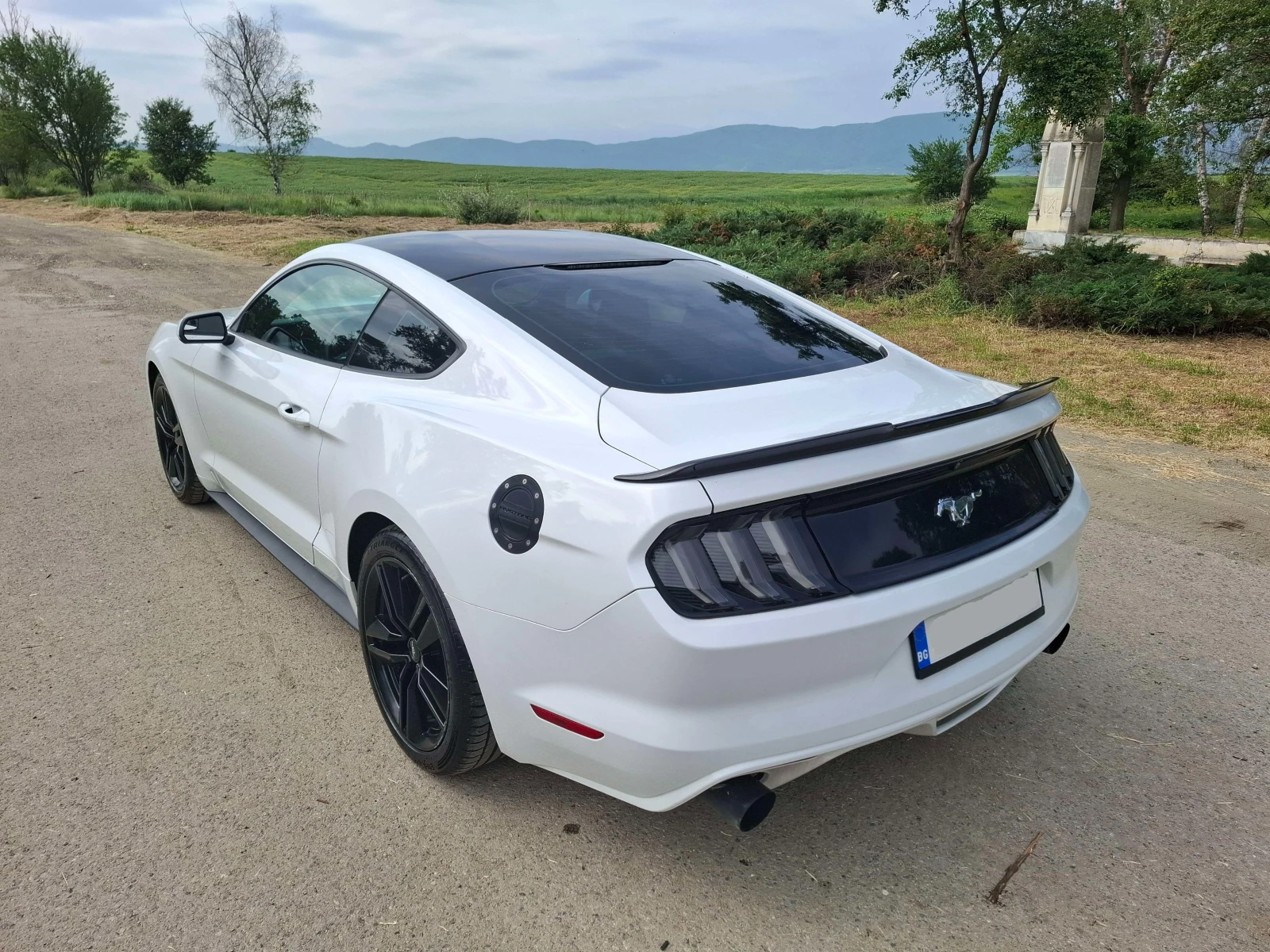 Ford Mustang 2.3 ECOBOOST - изображение 3