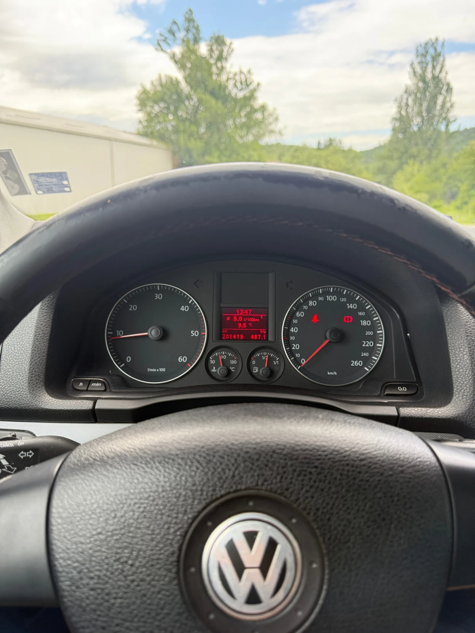 VW Golf 1.9 tdi Bxe - изображение 9