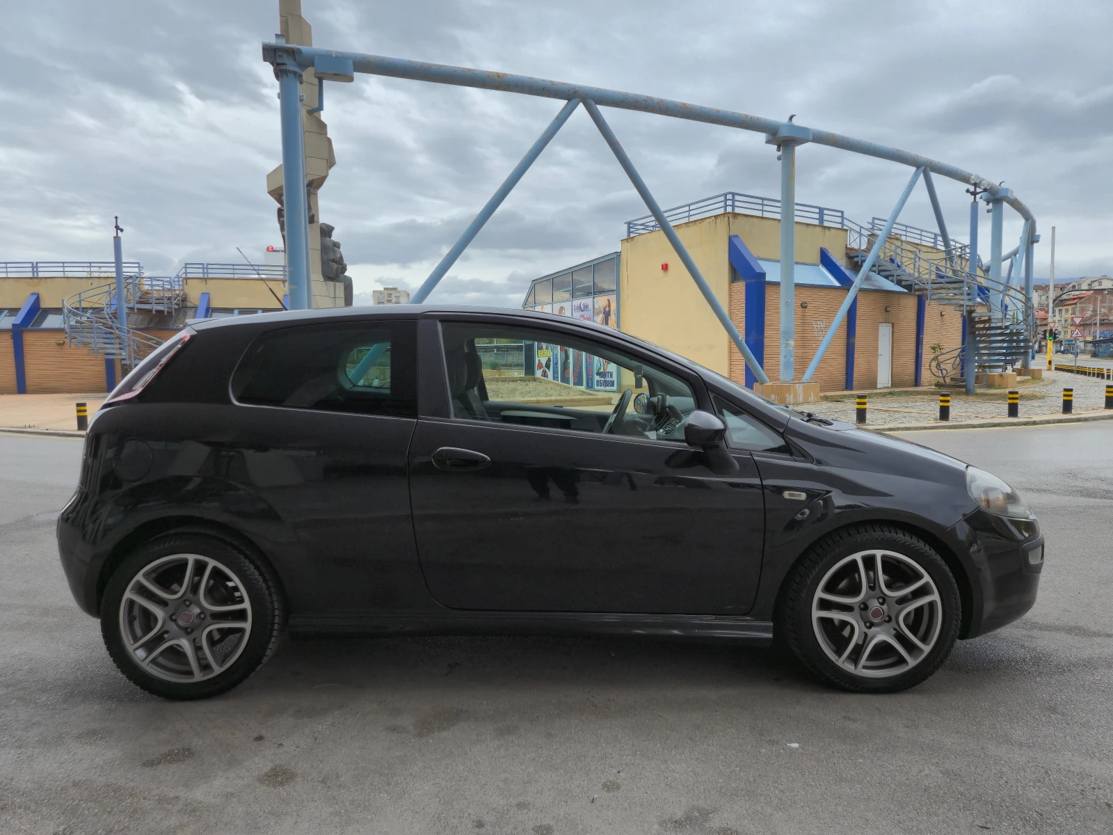 Fiat Punto 6 МЕСЕЦА ГАРАНЦИЯ!!!EVO 1.6JTD 120к.с. Facelift - изображение 5
