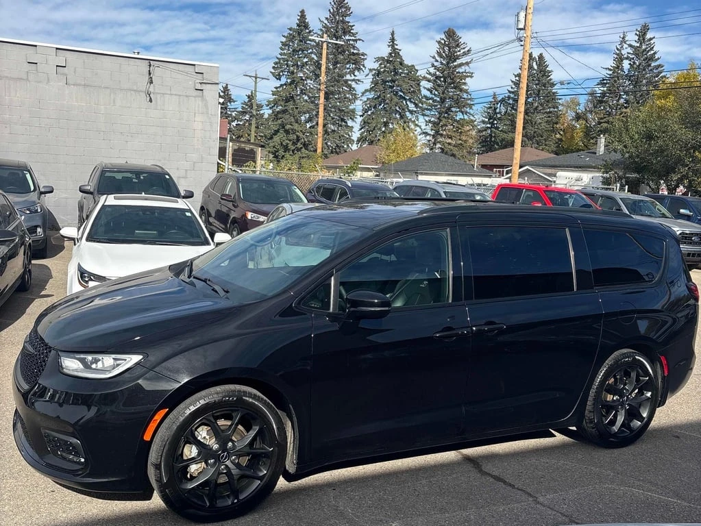 Chrysler Pacifica * Touring L * CARFAX * БЕЗ ПЪРВОНАЧАЛНА ВНОСКА - изображение 2