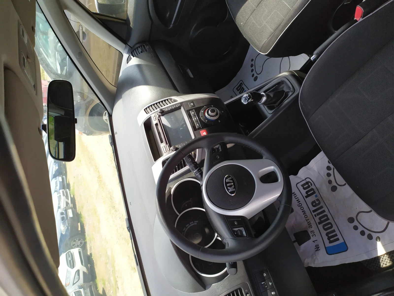 Kia Venga 1.4i 16v ГазNavi, снимка 12 - Автомобили и джипове - 52446712
