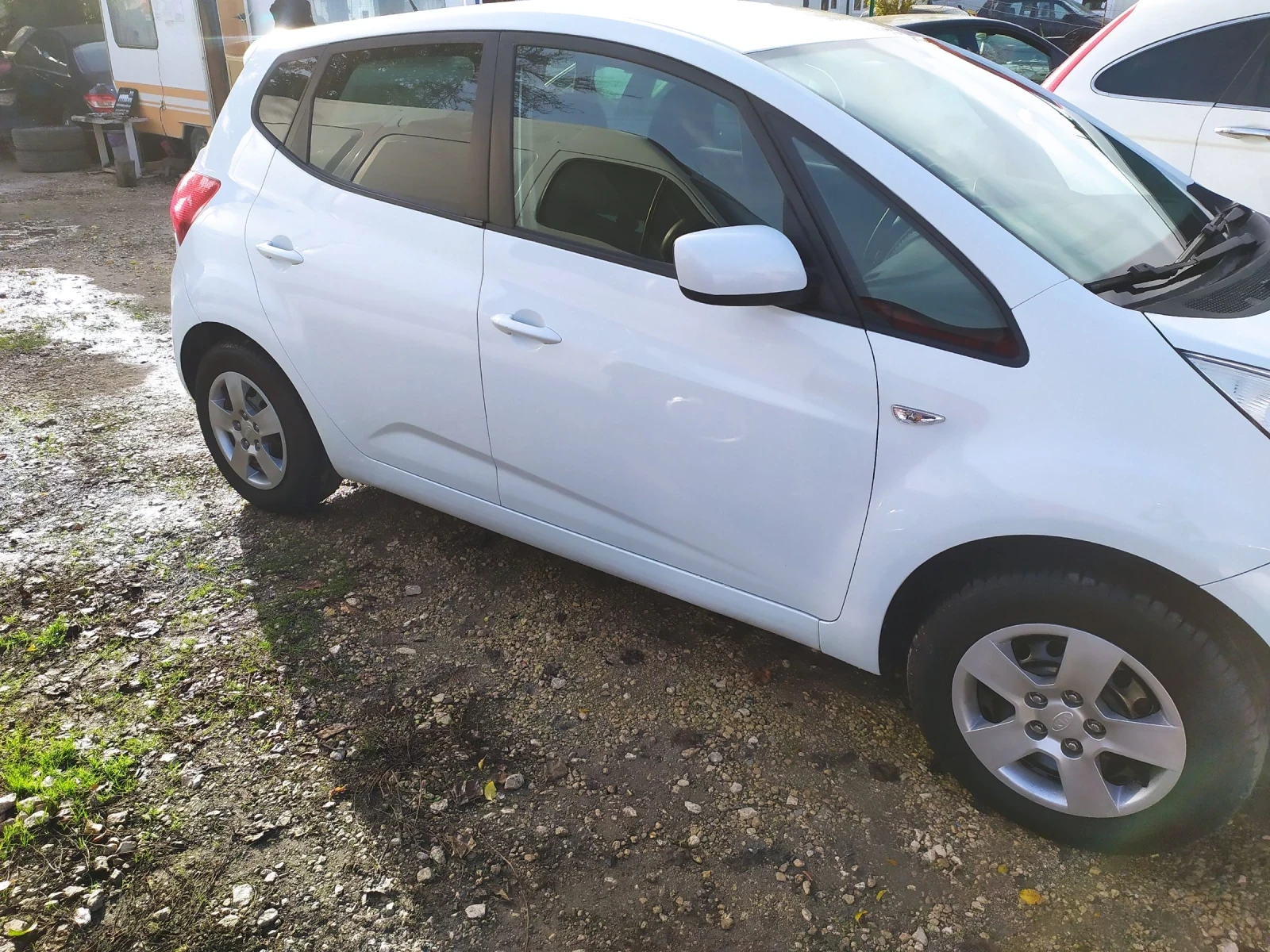 Kia Venga 1.4i 16v - изображение 3