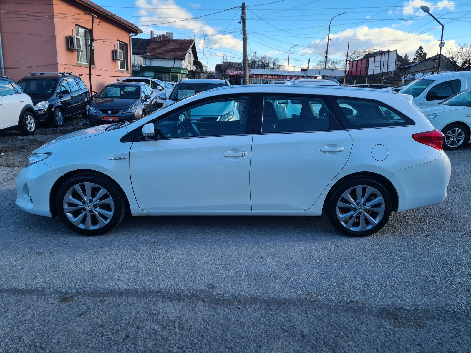 Toyota Auris 1.8HYBRID-ЛИЗИНГ - изображение 8