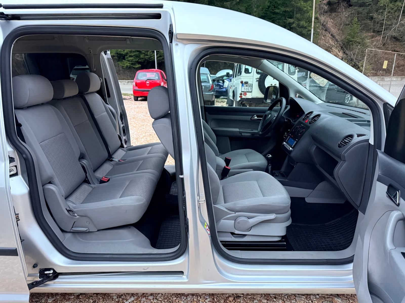 VW Caddy MAXI LIFE* 7�����* 1.9TDI* �������� ����* ��� ���� | Mobile.bg � ����������� 9