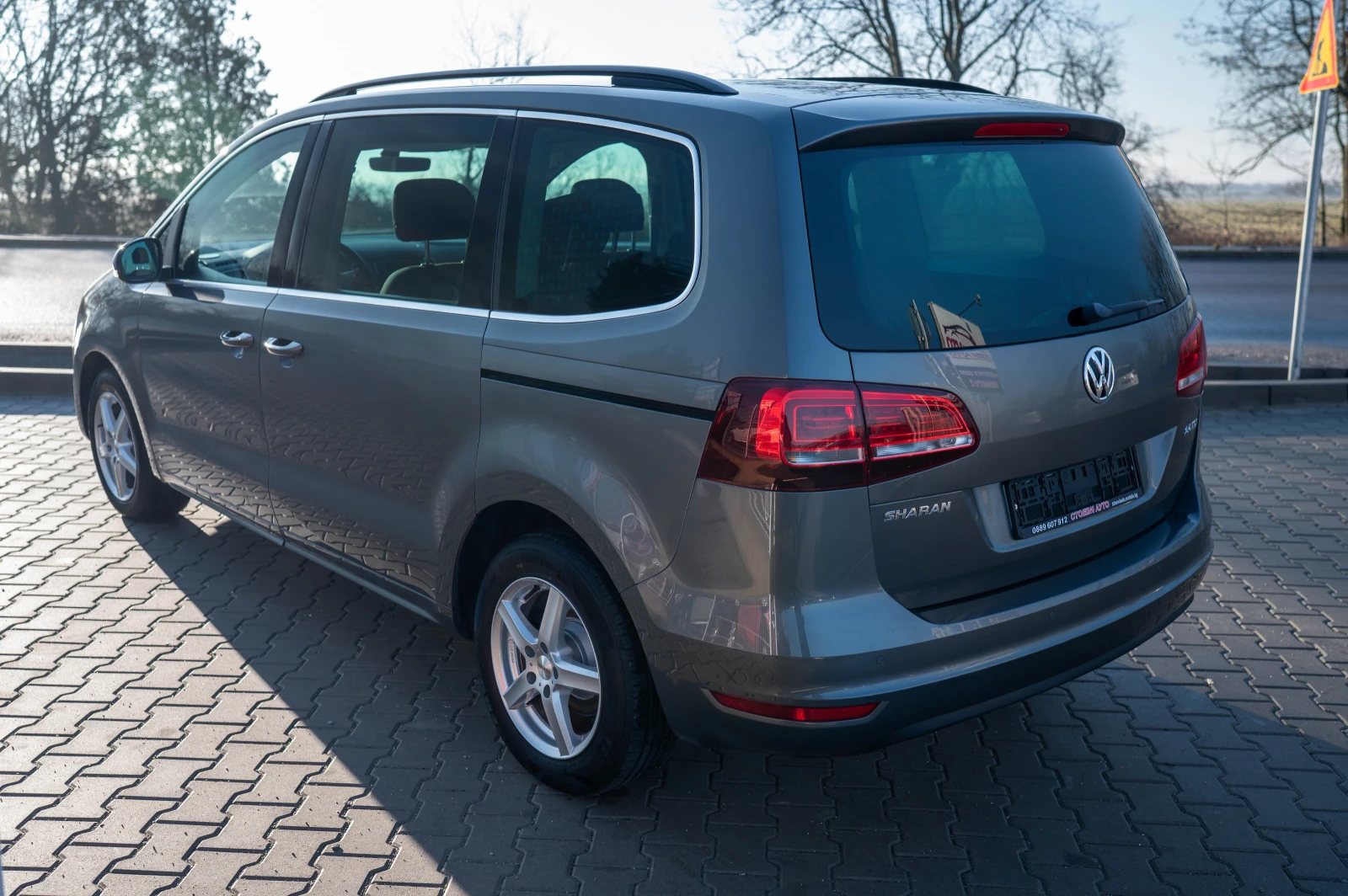 VW Sharan 2.0* TDI* 2015г* Фейслифт - изображение 7