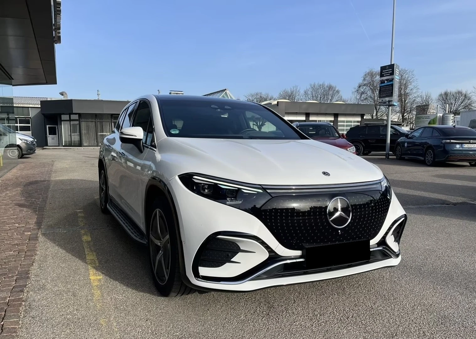 Mercedes-Benz EQS 450 4-MATIC SUV HYPESCREEN BURMESTER , снимка 4 - Автомобили и джипове - 53880388