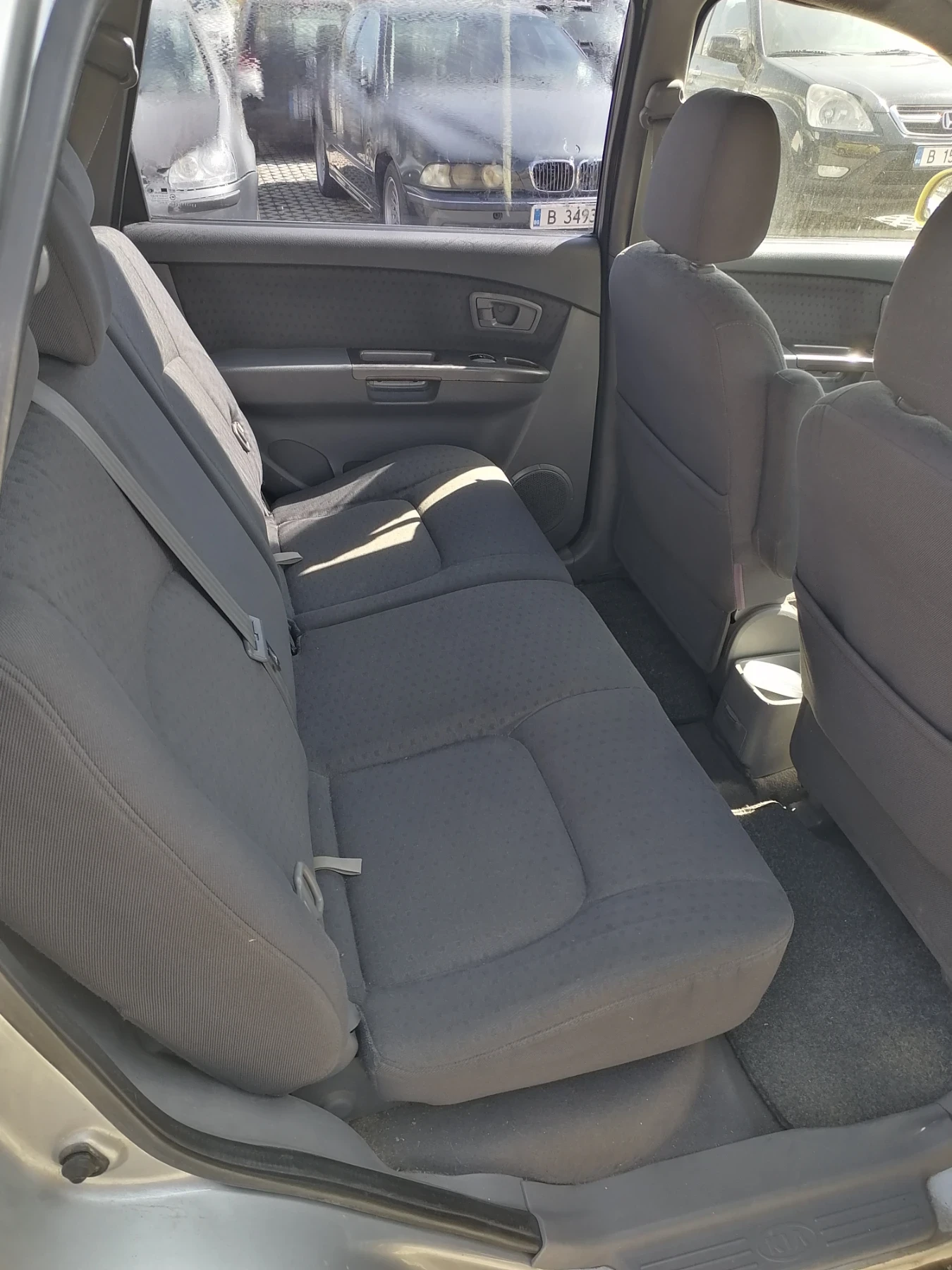 Kia Carens Миниван, снимка 4 - Автомобили и джипове - 53882787