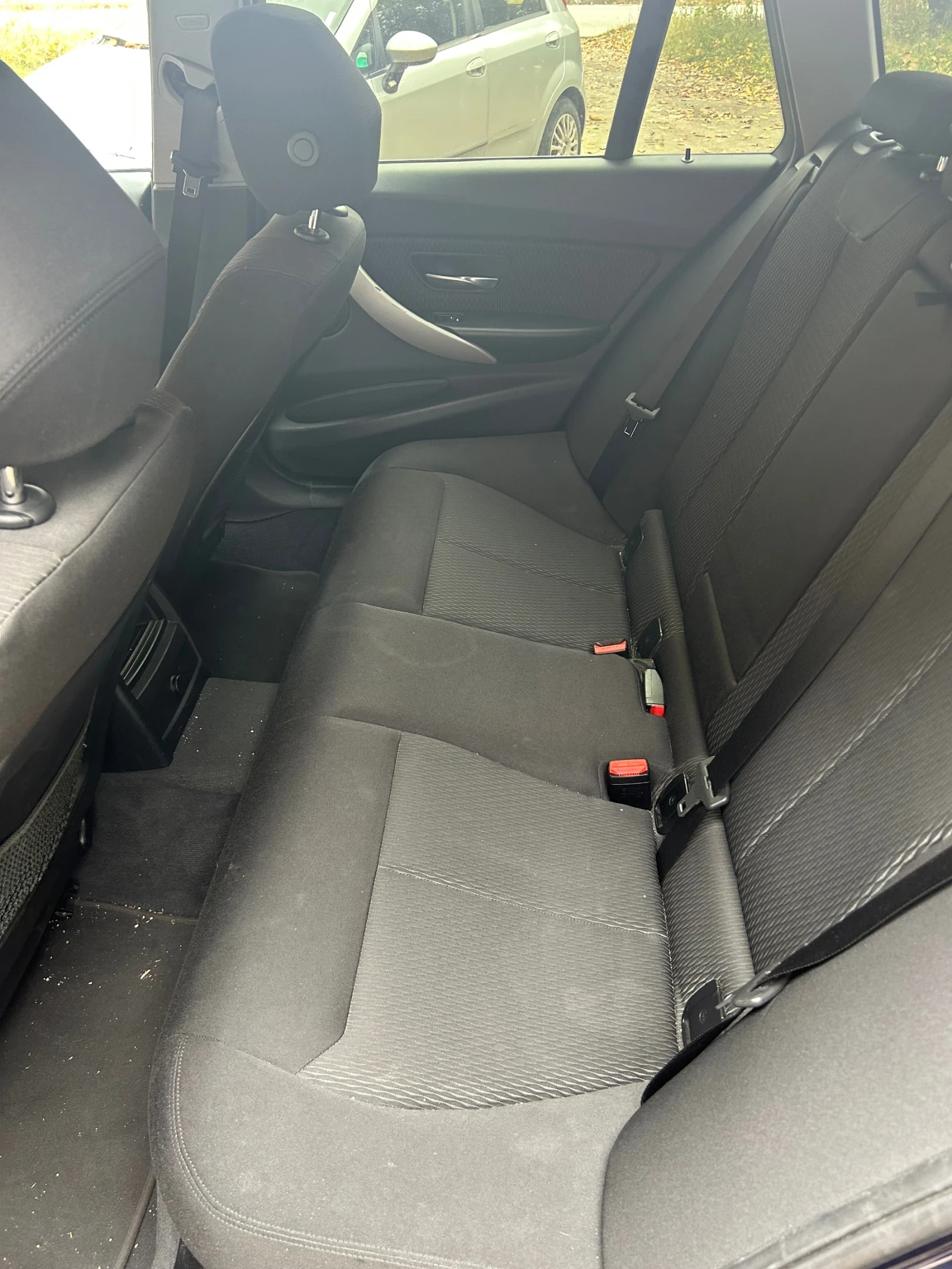 BMW 320 320 xdrive 190к.с., снимка 8 - Автомобили и джипове - 54039126