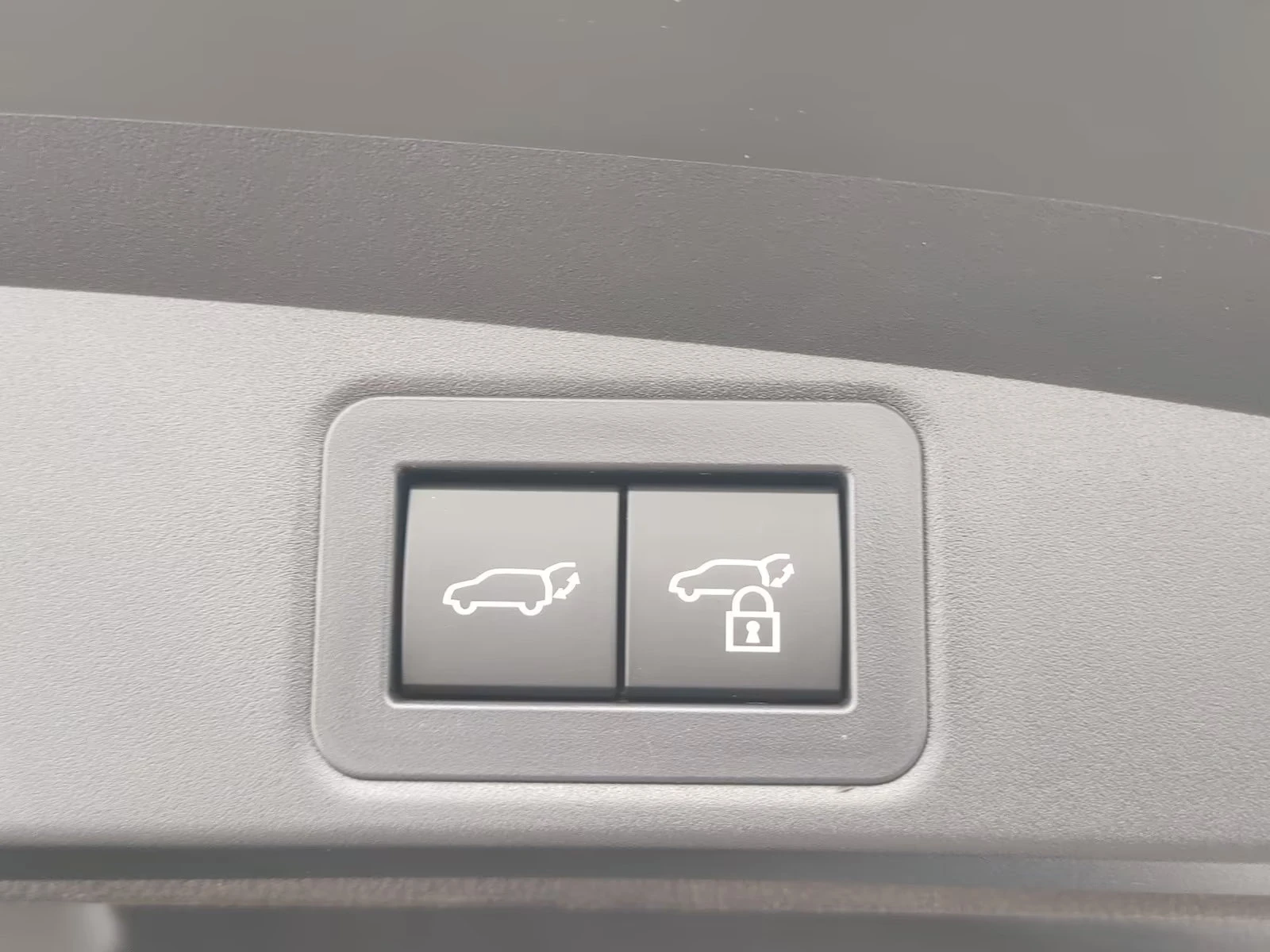 Toyota Corolla HEV/196HP/TEAMPLAYER/CAM/NAVI/LED/301z | Mobile.bg � ����������� 13