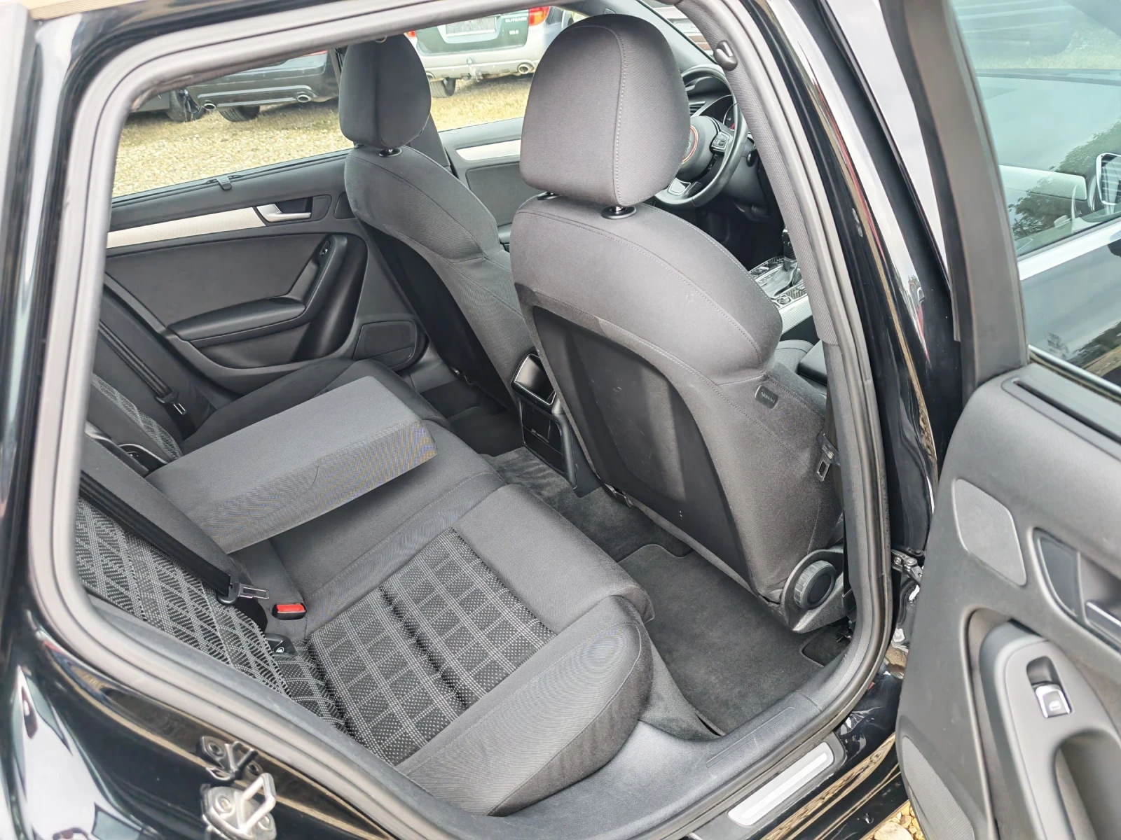 Audi A4 3.0 TDI S-line, снимка 15 - Автомобили и джипове - 54547023