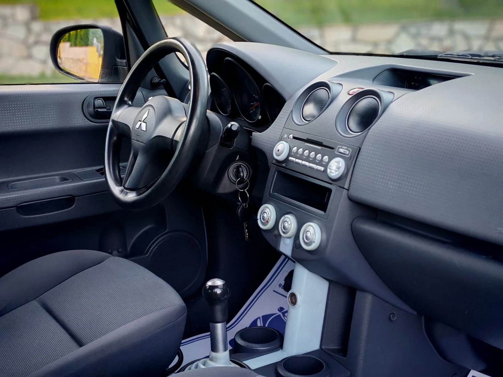 Mitsubishi Colt 1.1(75)* КЛИМАТИК* НОВ ВНОС* , снимка 13 - Автомобили и джипове - 54714995