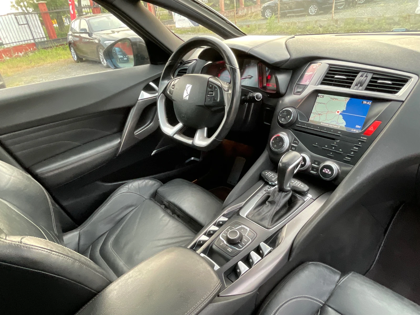 Citroen DS5 Executive Automatic 2.0HDi 163к.с Еuro 5   , снимка 12 - Автомобили и джипове - 54795770