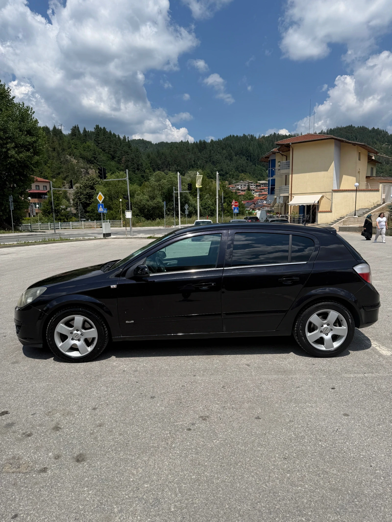Opel Astra, снимка 4 - Автомобили и джипове - 55386879