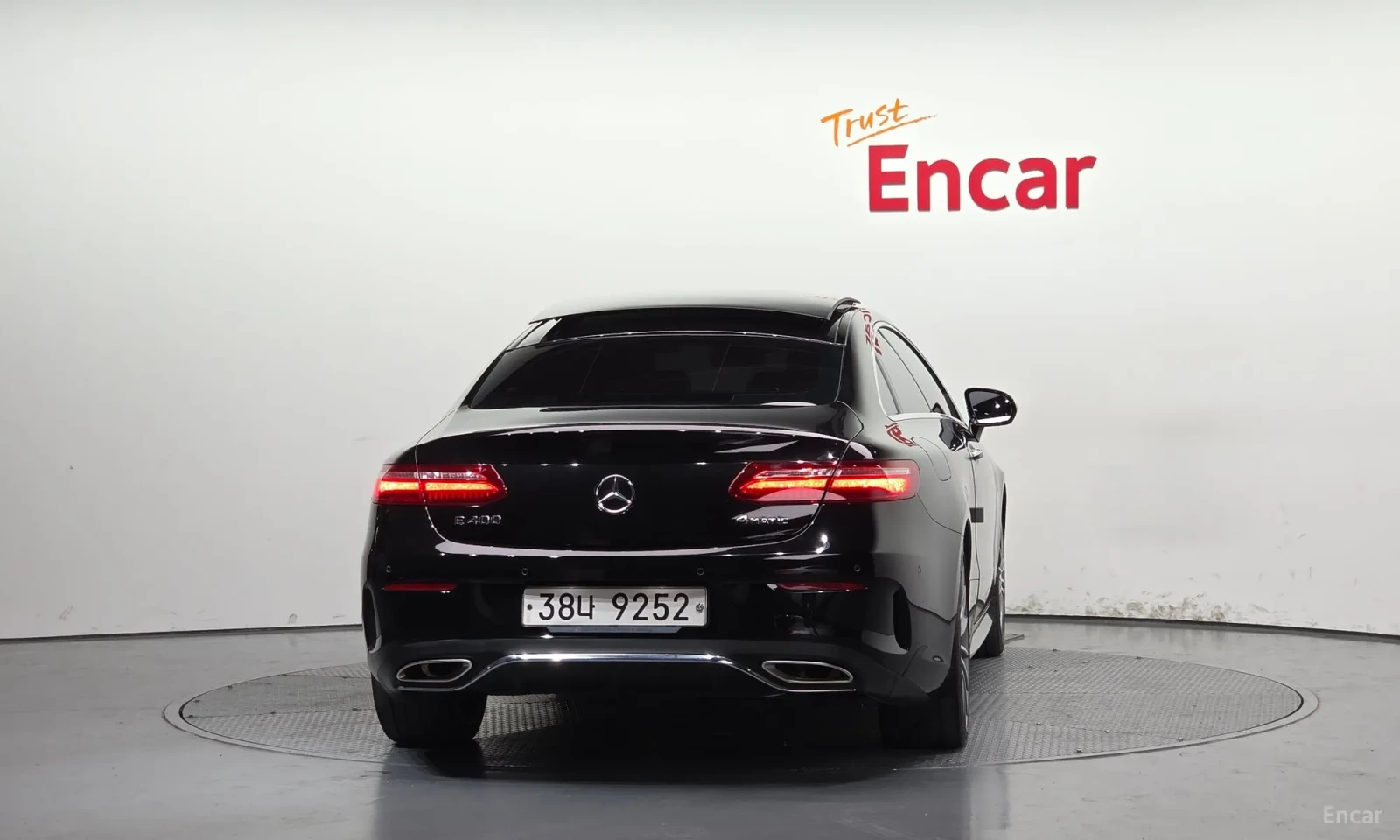 Mercedes-Benz E 400, снимка 4 - Автомобили и джипове - 55406801