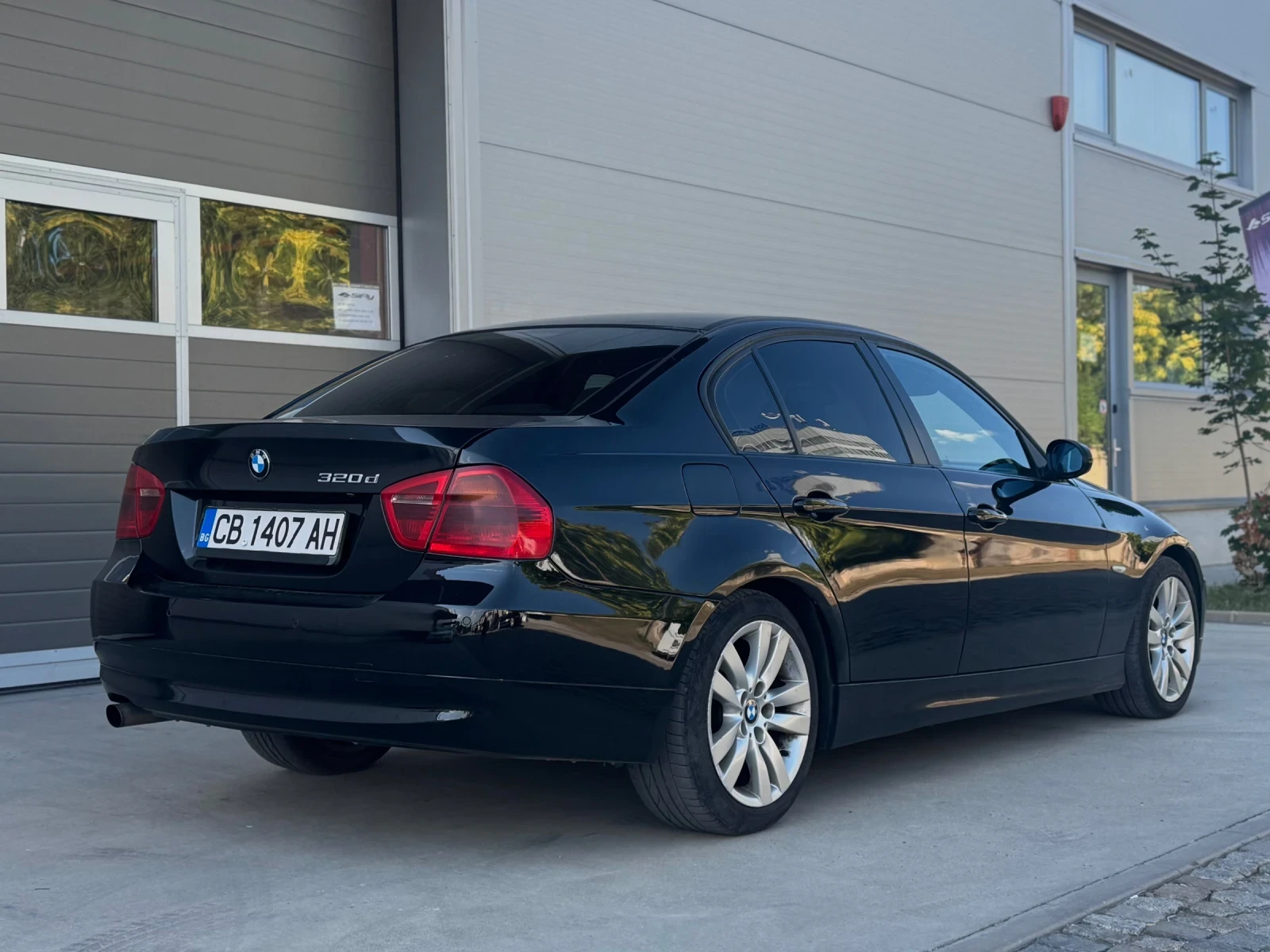 BMW 320 М47, снимка 4 - Автомобили и джипове - 55667939