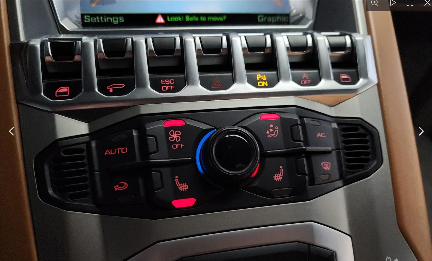 Lamborghini Aventador  LP700-4, снимка 14 - Автомобили и джипове - 55684008
