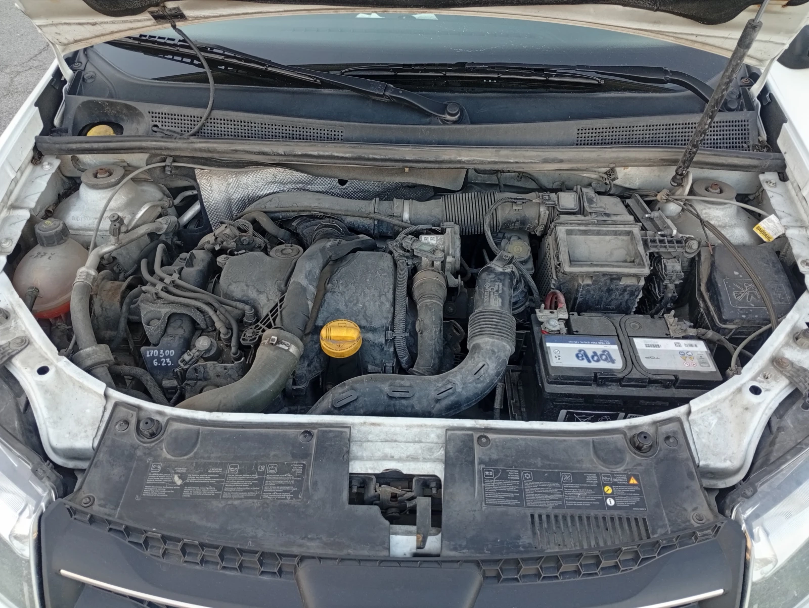 Dacia Sandero 1, 5 dCi, снимка 6 - Автомобили и джипове - 55953477