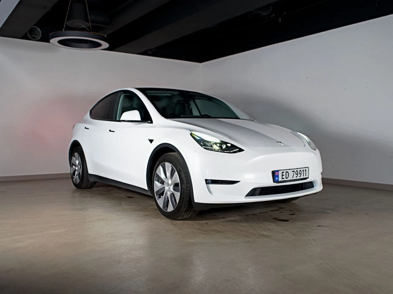Tesla Model Y Long Range AWD