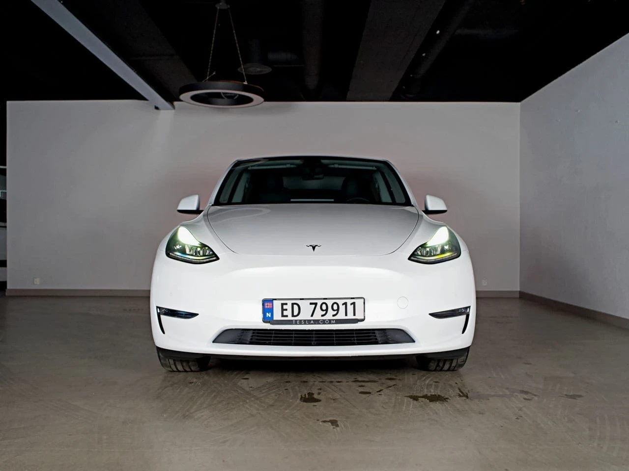 Tesla Model Y Long Range AWD, снимка 2 - Автомобили и джипове - 56115283