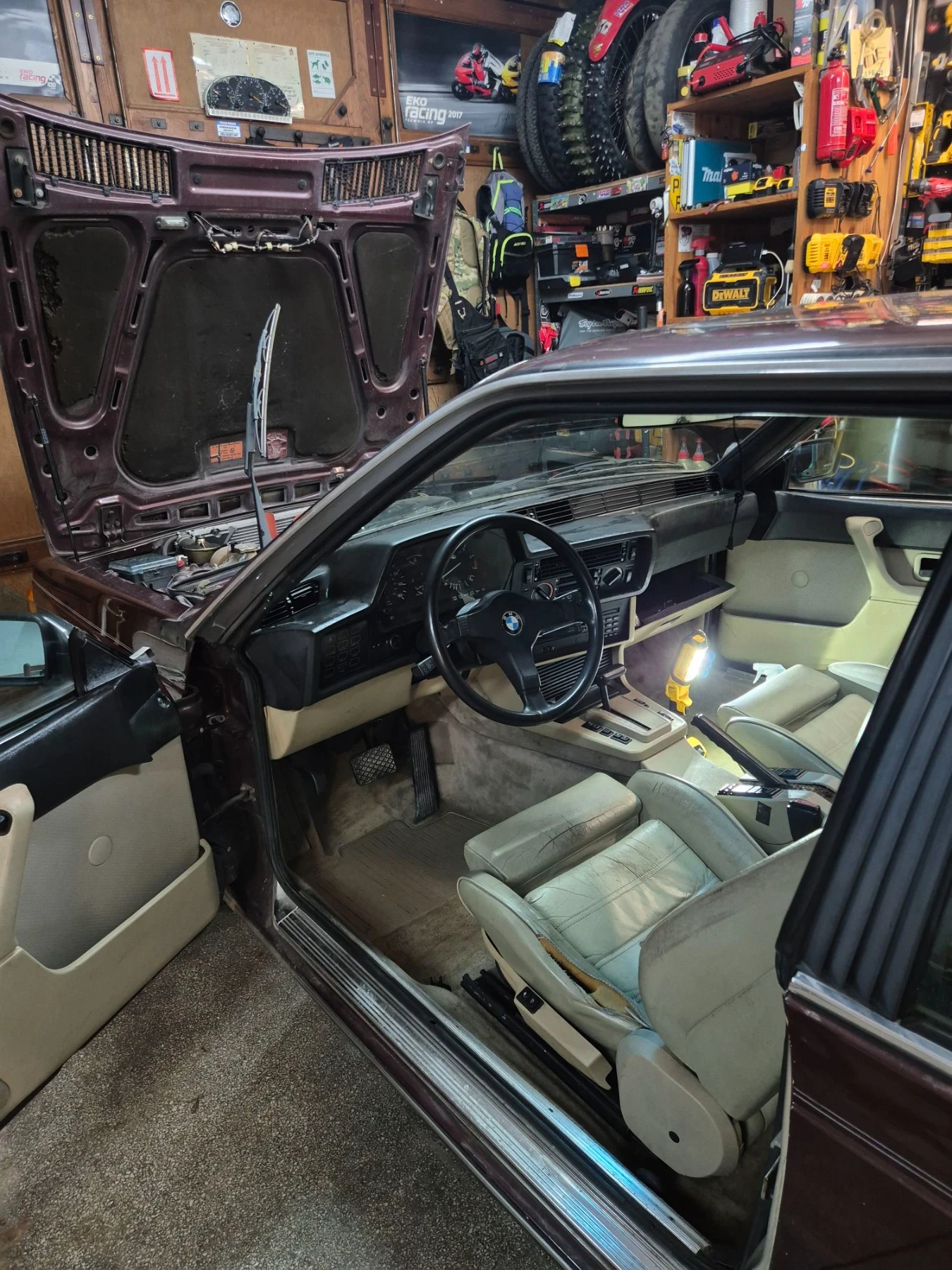 BMW 635 CSI, снимка 7 - Автомобили и джипове - 56459326