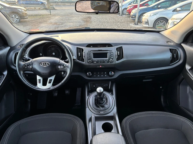 Kia Sportage 2.0 i, снимка 12 - Автомобили и джипове - 49131080