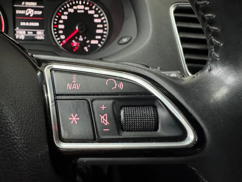 Audi Q3 TDI, снимка 15 - Автомобили и джипове - 51870055