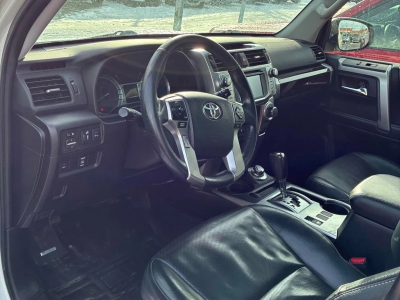 Toyota 4runner * SR5 * CARFAX * БЕЗ ПЪРВОНАЧАЛНА ВНОСКА, снимка 5 - Автомобили и джипове - 52851520
