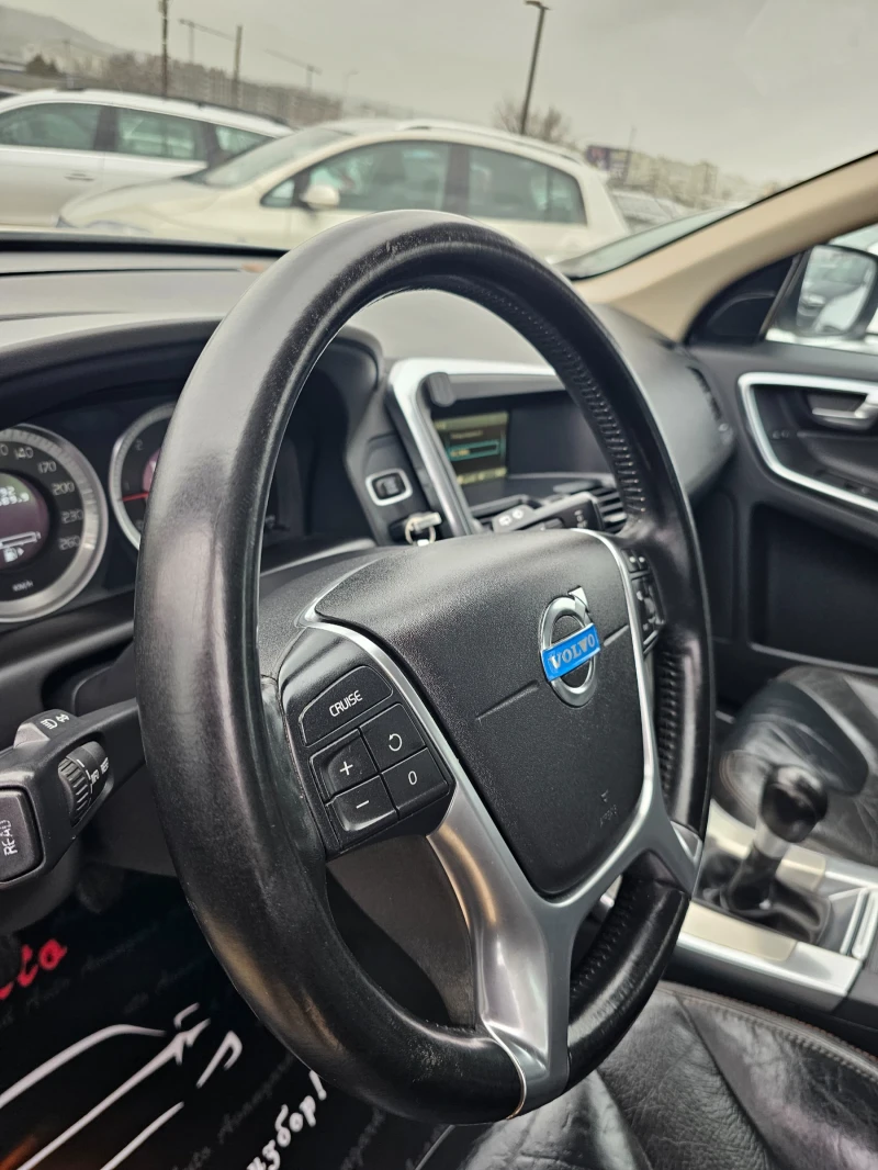 Volvo XC60 2.0D, 163к.с., снимка 12 - Автомобили и джипове - 53471719