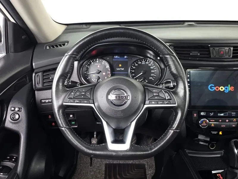 Nissan X-trail 2.5 4Wd, снимка 13 - Автомобили и джипове - 56666653