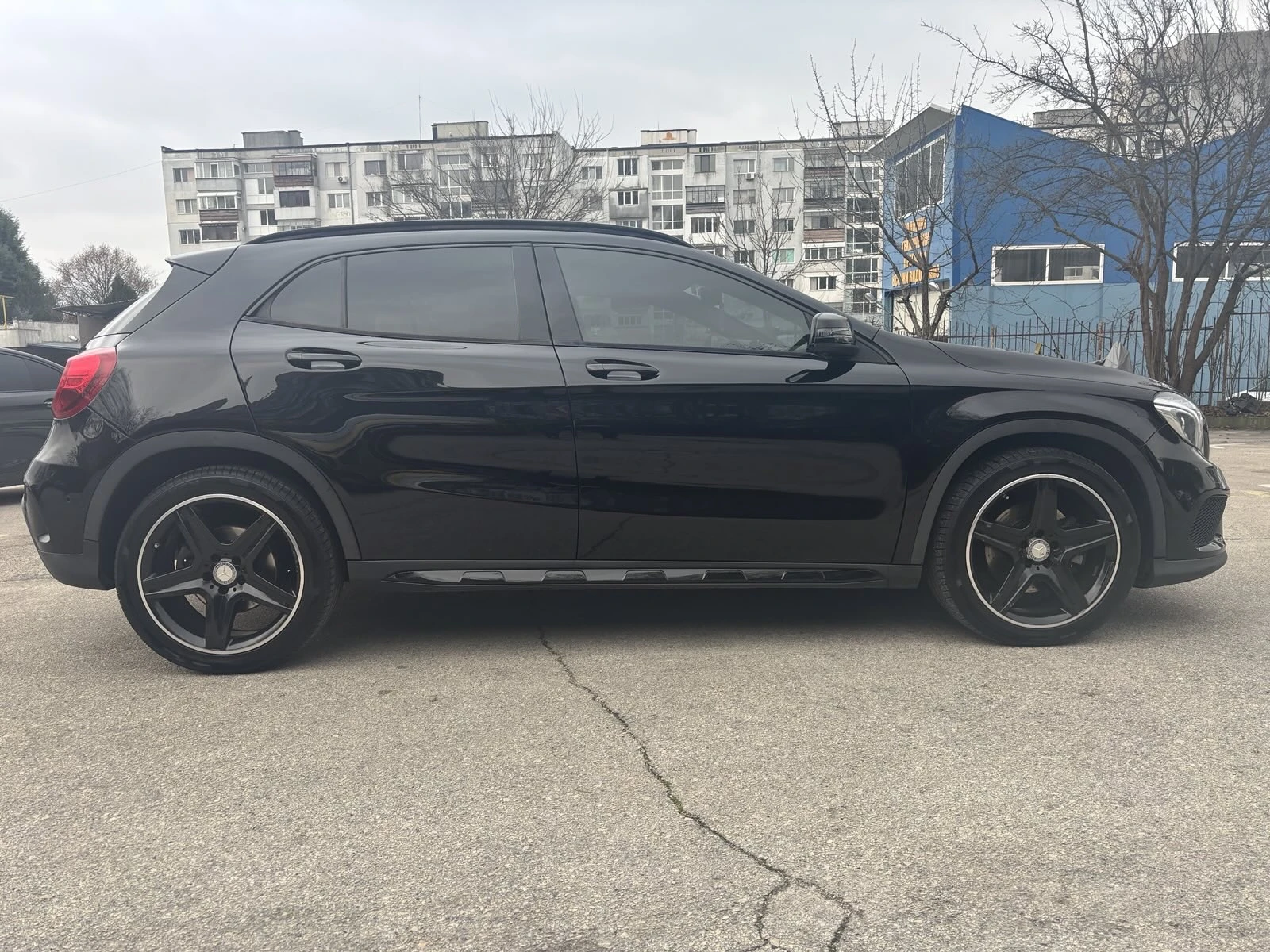 Mercedes-Benz GLA 250 4 MATIK/AMG - изображение 3