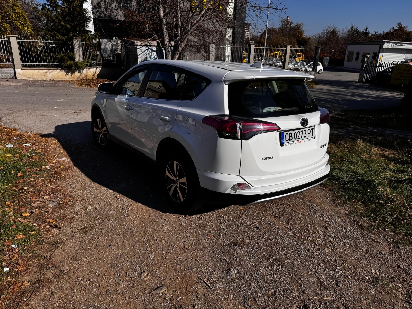 Toyota Rav4  - изображение 4
