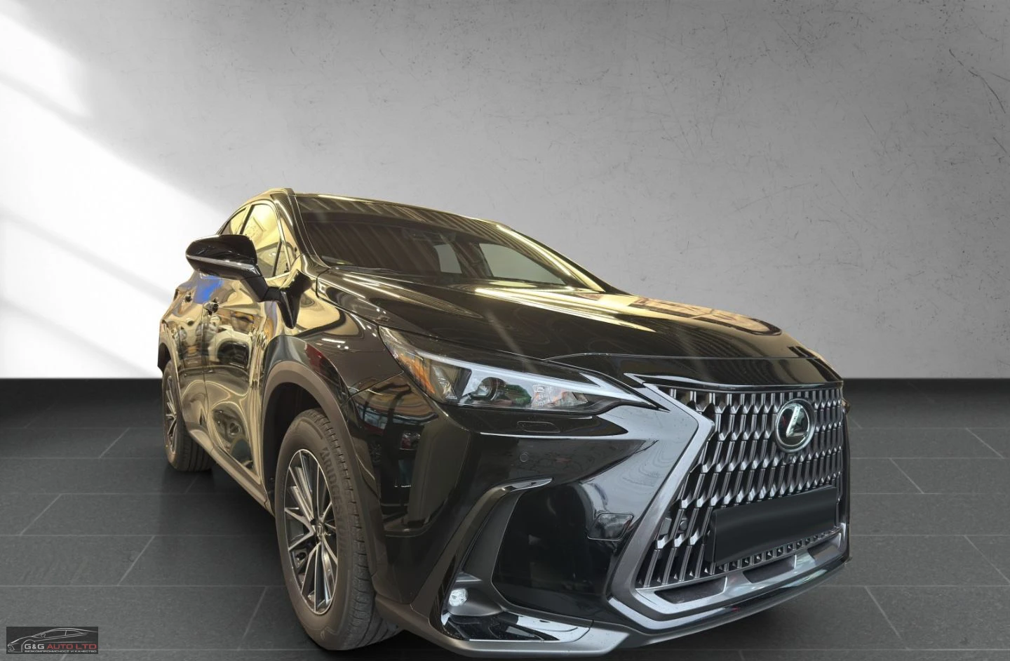 Lexus NX 450 h+ /НОВ!/EXECUTIVE/309HP/4X4/HUD/360/MEMORY/851bpr - изображение 6