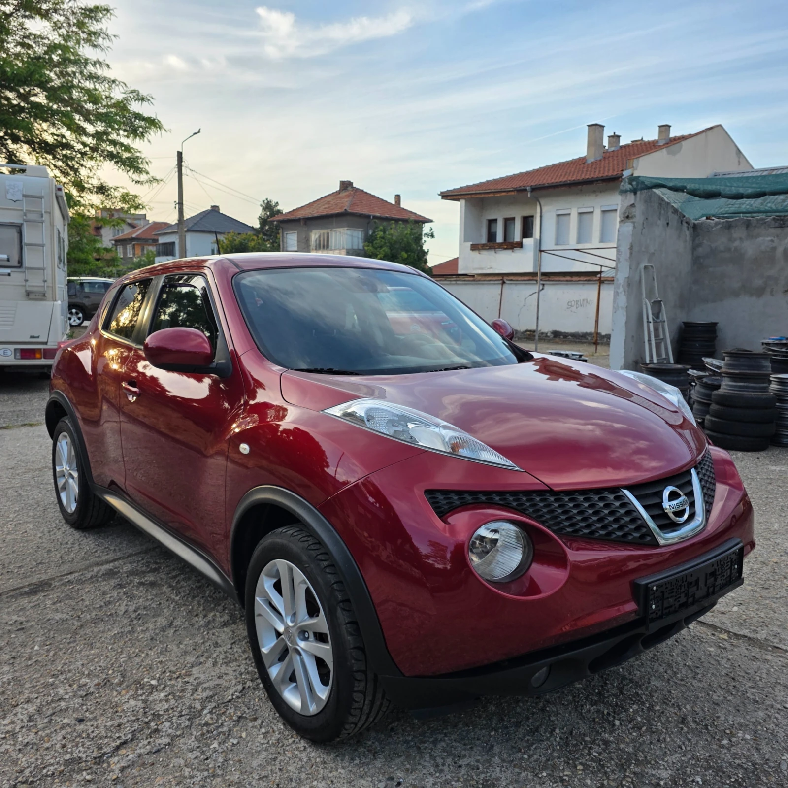 Nissan Juke 1.6i FULL KEYLESS KAMERA NAVI  - изображение 3