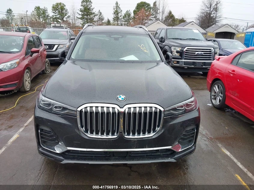 BMW X7 3l xDrive40I, снимка 13 - Автомобили и джипове - 54072153